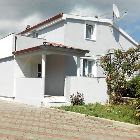 Holiday Home Marsan Pula Bagian luar foto