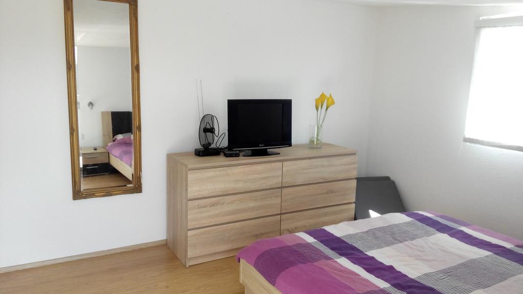 Holiday Home Marsan Pula Bagian luar foto